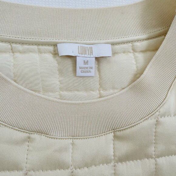LUNYA Quilted Silk Sweatshirt In Swan White M Crew Neck Pullover Chest Pocket - Picture 4 of 5